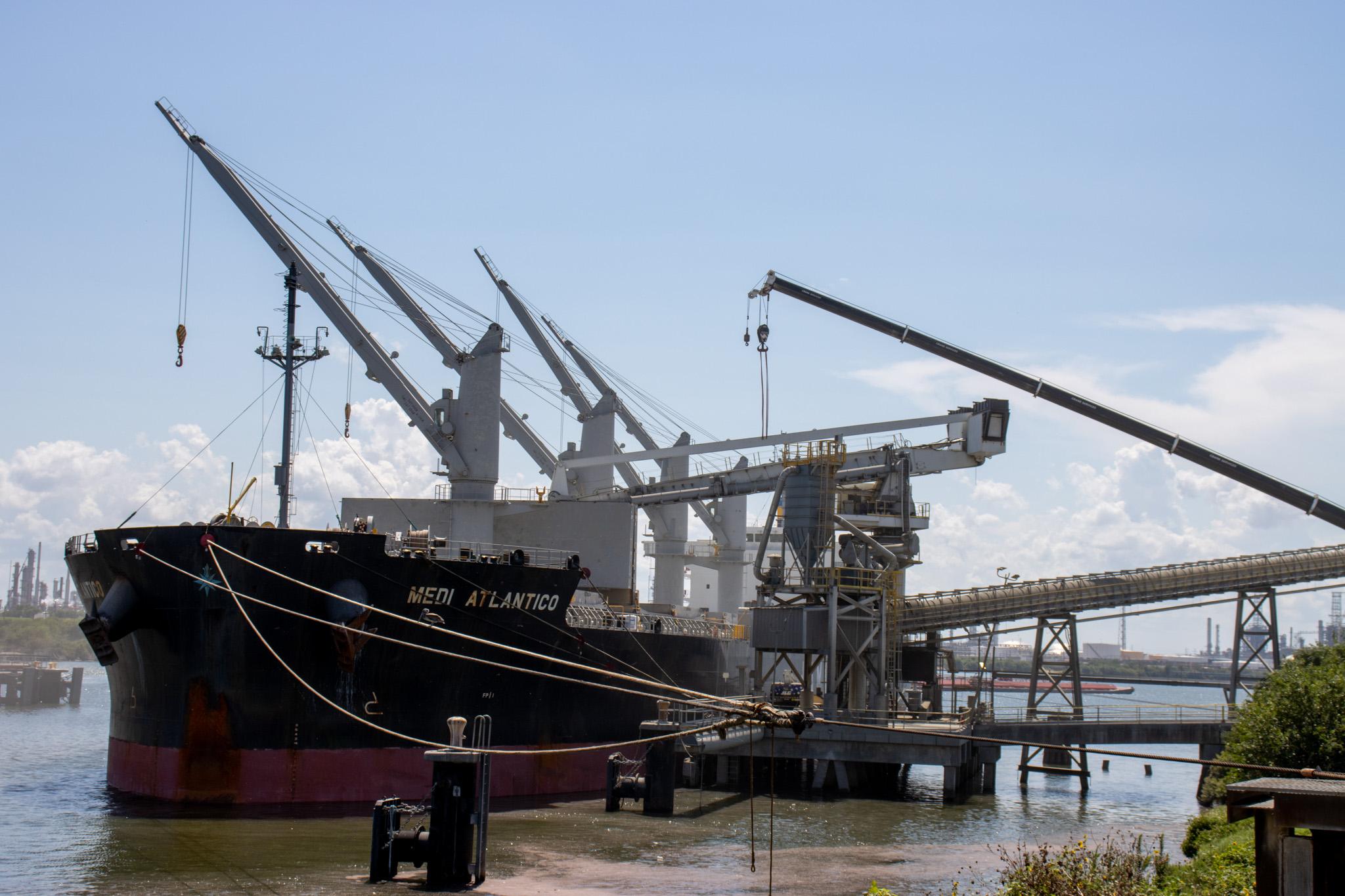 Food Aid Program Unlocks Commercial Wheat Sales, Displaces Canadian Competition